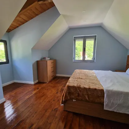 Ξενοδοχείο Imperio & Boge